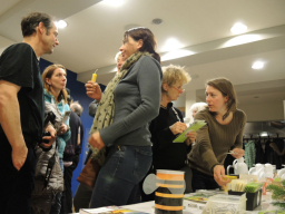 Frankfurter Bienentalk Apitherapie Gespraeche Corinna Hoelzer.JPG