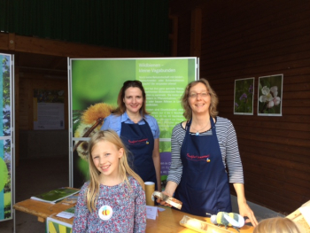 apfelfest maeh annegret fuss corinna hoelzer c olga hoelzer.JPG